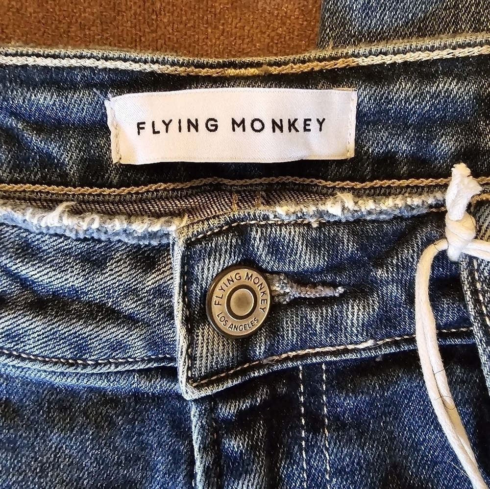 Flying Monkey Light/Medium Wash High Rise Boyfriend Straight Leg Jeans Size 30 - Picture 6 of 16